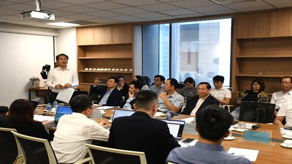 Các đại biểu thảo luận các cơ chế chính sách nhằm khai thác hiệu quả tài sản mã hóa tại hội thảo.