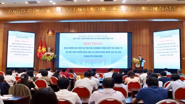 Hội thảo có sự tham gia của các nhà khoa học và chuyên gia trong các lĩnh vực công nghệ chiến lược.