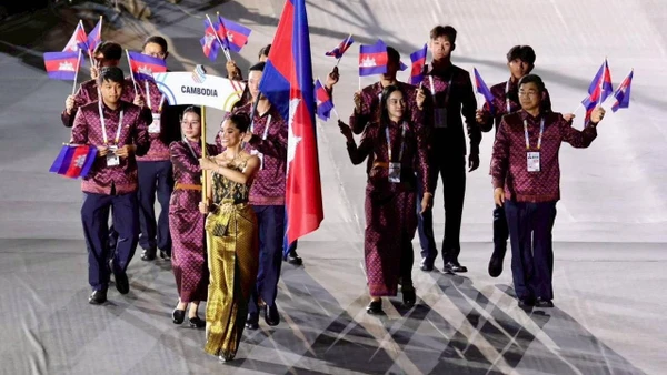 Đoàn Thể thao Campuchia tại Lễ khai mạc SEA Games 33. 