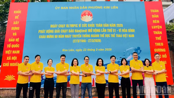 [Ảnh] 126 xã, phường của Thủ đô Hà Nội cùng hưởng ứng Ngày chạy Olympic 2026