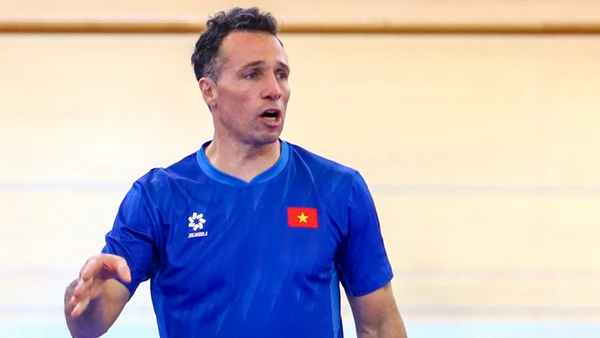 Huấn luyện viên Diego Giustozzi. (Ảnh: VFF)