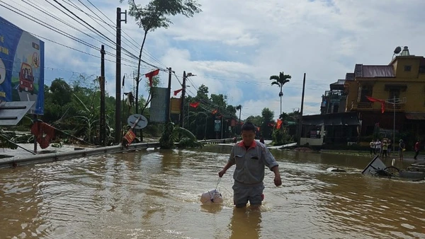 Viettel tiếp tục tăng cường lực lượng, thiết bị và phối hợp chặt chẽ với chính quyền địa phương để bảo đảm “mạch máu thông tin”.