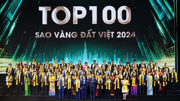 Top 100 doanh nghiệp "Sao Vàng đất Việt" ở lần tổ chức gần đây nhất, năm 2024. (Ảnh: Trung ương Hội Doanh nhân trẻ Việt Nam cung cấp)