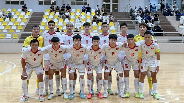 Các cầu thủ đội tuyển futsal Việt Nam tập huấn tại Kuwait. (Ảnh: VFF)