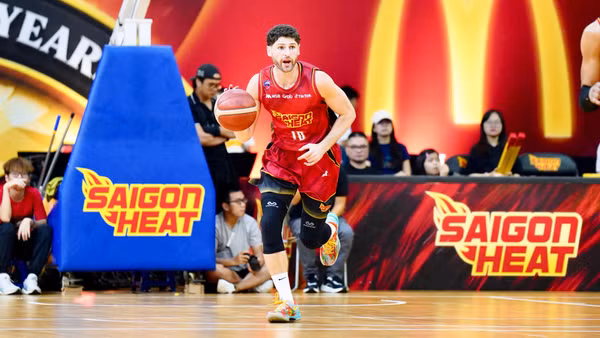 Jamal Mayali tận dụng tốt cơ hội để trở thành tay săn điểm số một của Saigon Heat. 