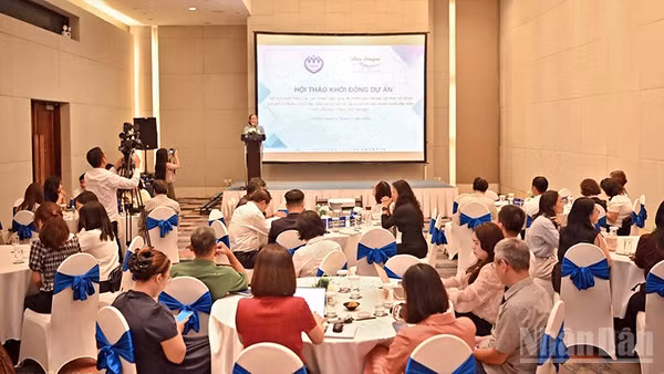 Toàn cảnh buổi hội thảo khởi động dự án.