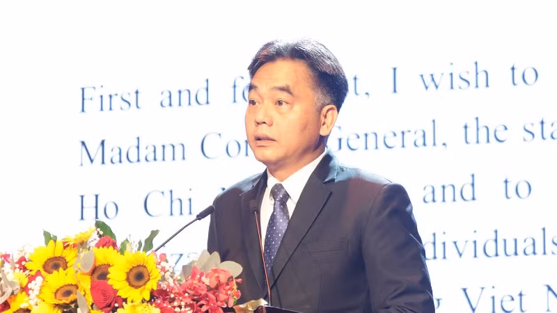 Ông Nguyễn Lộc Hà, Phó Chủ tịch Ủy ban nhân dân Thành phố Hồ Chí Minh phát biểu chúc mừng tại Lễ kỷ niệm.