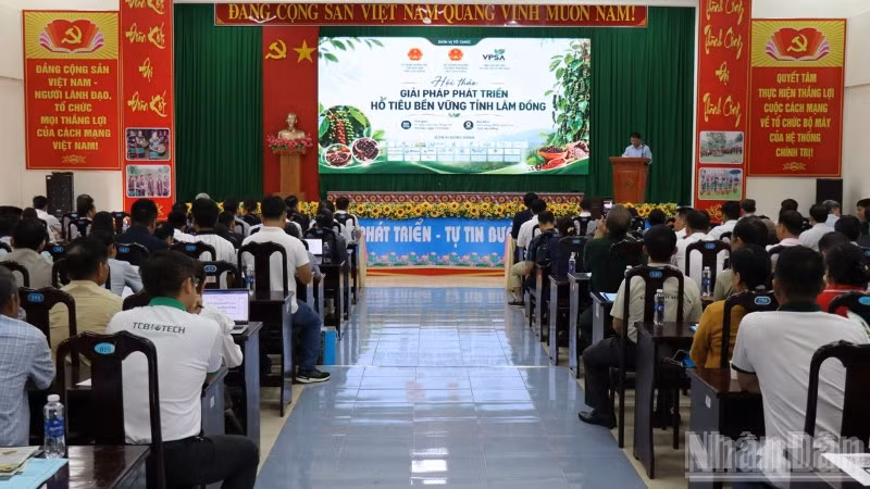 Quang cảnh hội thảo.