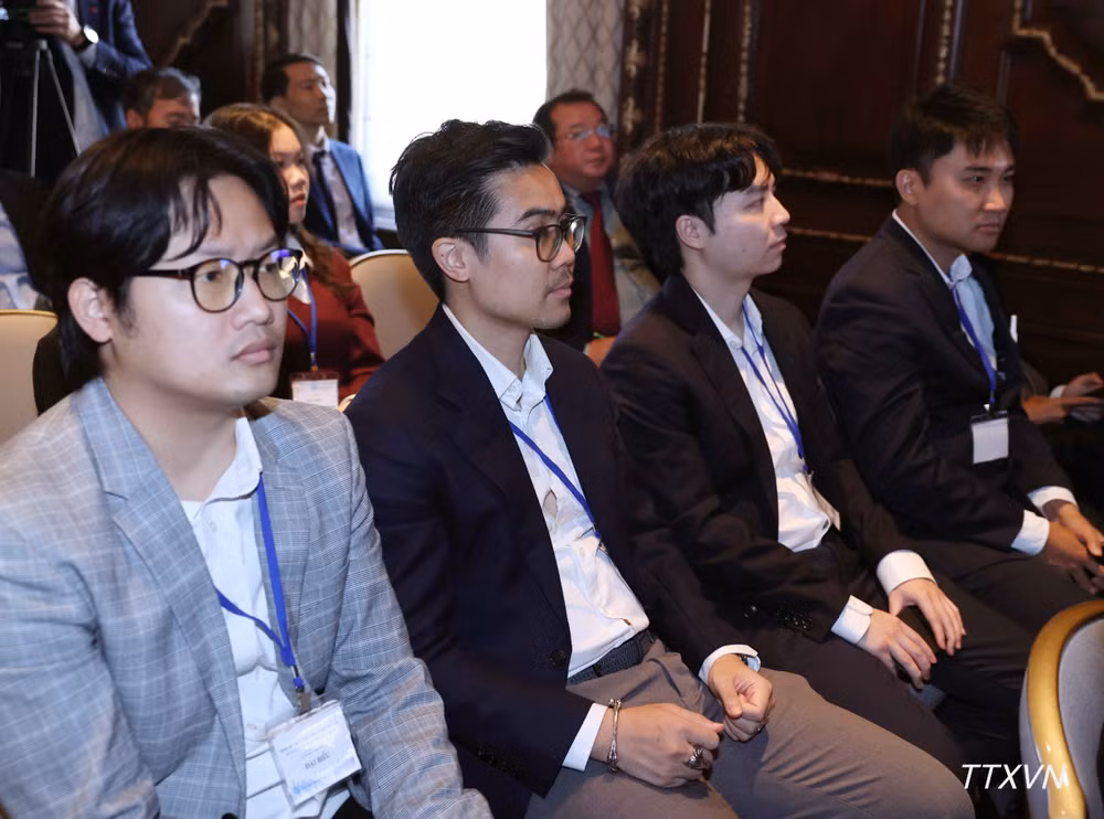vna-potal-tong-bi-thu-chu-tich-nuoc-to-lam-gap-go-chuyen-gia-tri-thuc-nguoi-viet-nam-tai-hoa-ky-4743.jpg