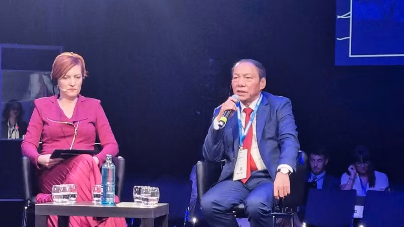 Bộ trưởng Nguyễn Văn Hùng tham dự và có phát biểu quan trọng tại Diễn đàn quốc tế về quyền văn hóa và kinh tế văn hóa trong khuôn khổ MONDIACULT 2025.