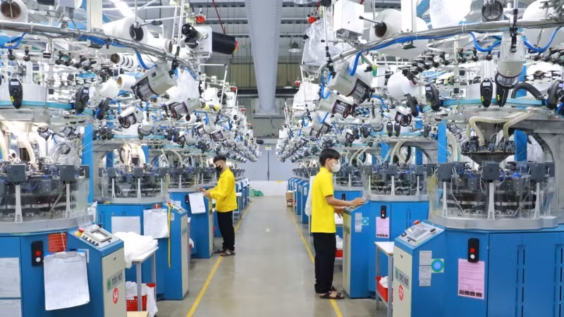 Dây chuyền sản xuất hiện đại của công ty TNHH dệt kim Bangjie Việt Nam, khu công nghiệp dệt may Phố Nối, tỉnh Hưng Yên.