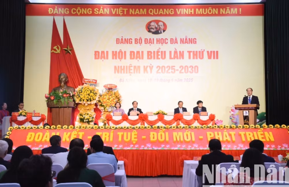 Đại hội đại biểu Đảng bộ Đại học Đà Nẵng lần thứ VII, nhiệm kỳ 2025-2030. (Ảnh: ANH ĐÀO)