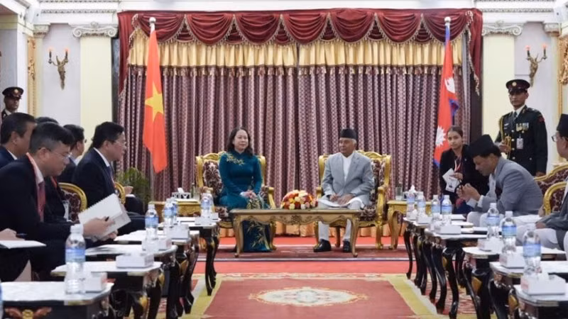 Phó Chủ tịch nước Võ Thị Ánh Xuân hội kiến Tổng thống Nepal Ram Chandra Poudel. (Ảnh: Bộ Ngoại giao)