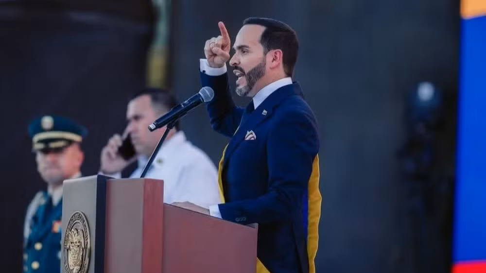 Ông Abelardo de la Espriella phát biểu nhậm chức ngày 7/8. (Ảnh: Trang X chính thức của ông Abelardo De La Espriella) 