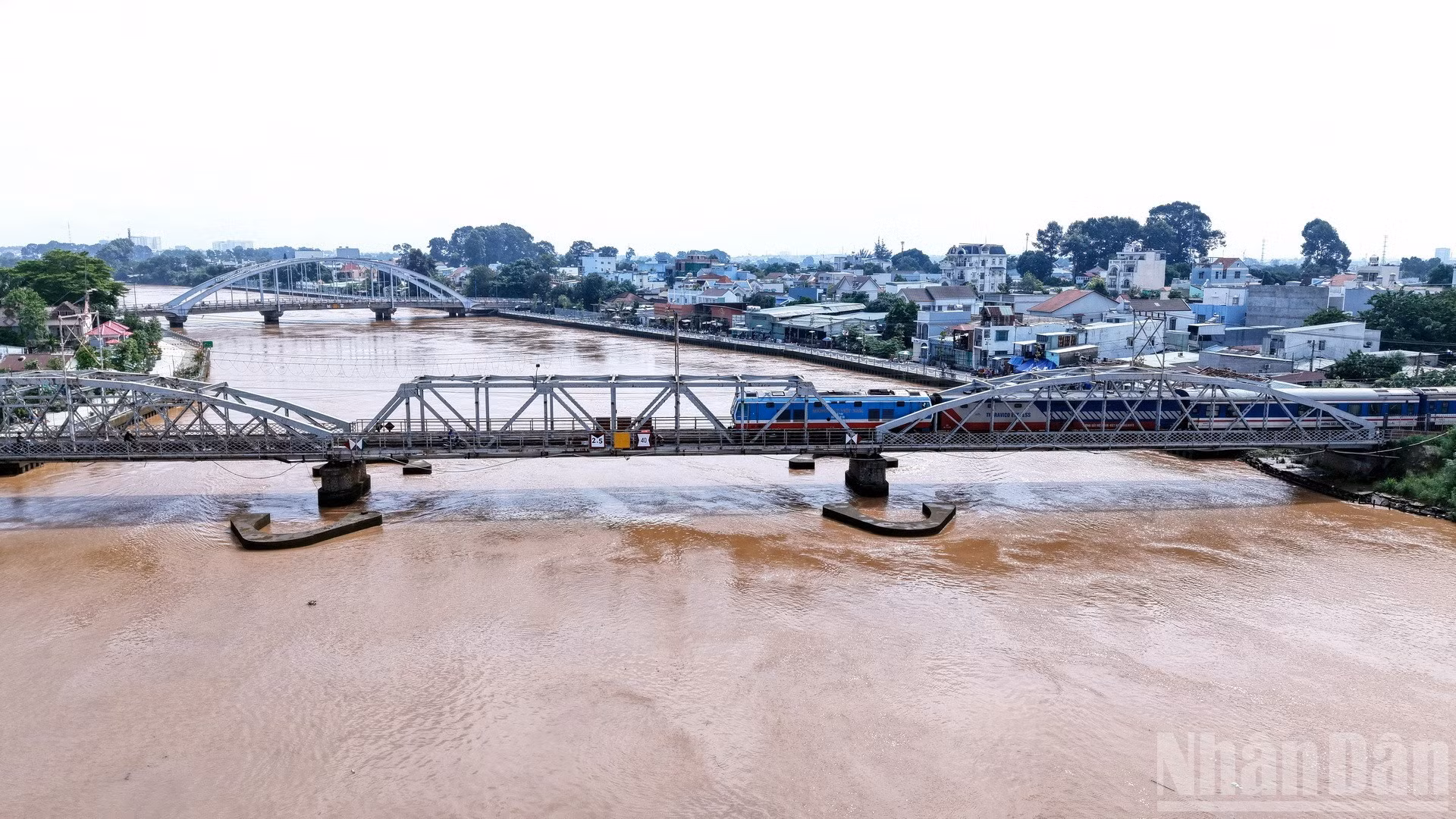 ndo_br_dji-20261011093556-0676-d-resize-9981.jpg