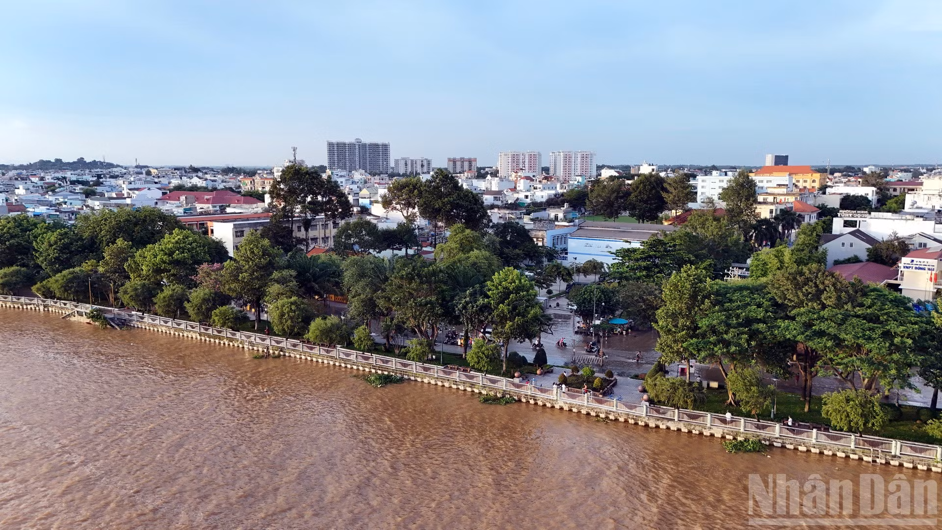 ndo_br_dji-20261010190135-0492-d-resize.jpg