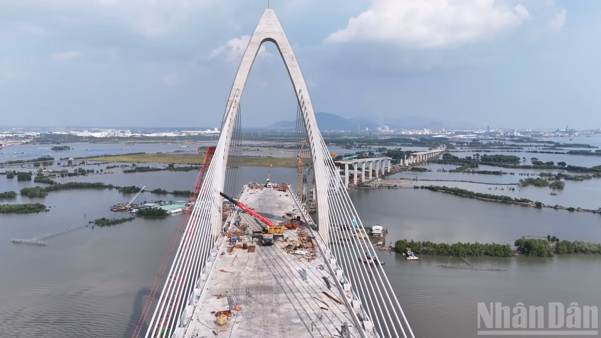 ndo_br_dji-20260929164211-0437-d-resize-4644.jpg