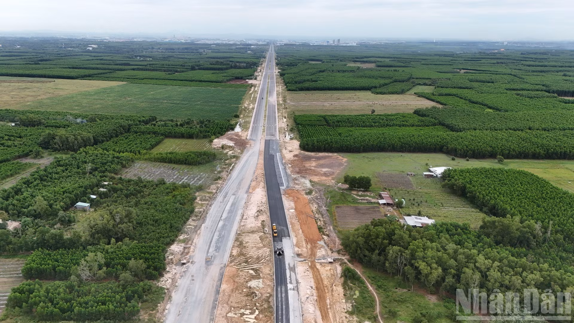 ndo_br_dji-20251117163853-0699-d-resize-5977.jpg