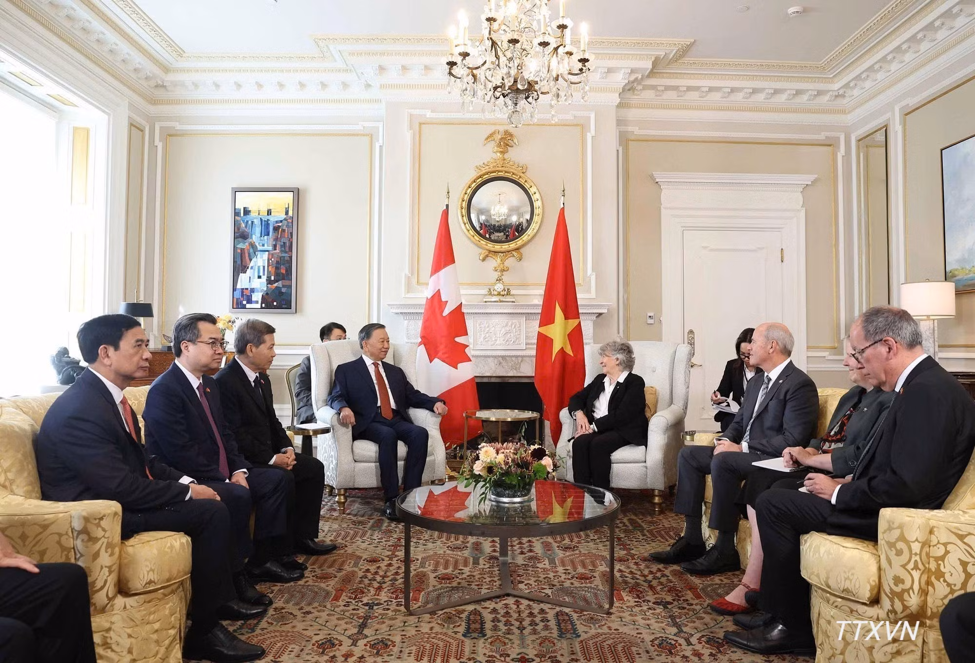 vna-potal-le-don-tong-bi-thu-chu-tich-nuoc-to-lam-tham-cap-nha-nuoc-toi-canada-498.jpg