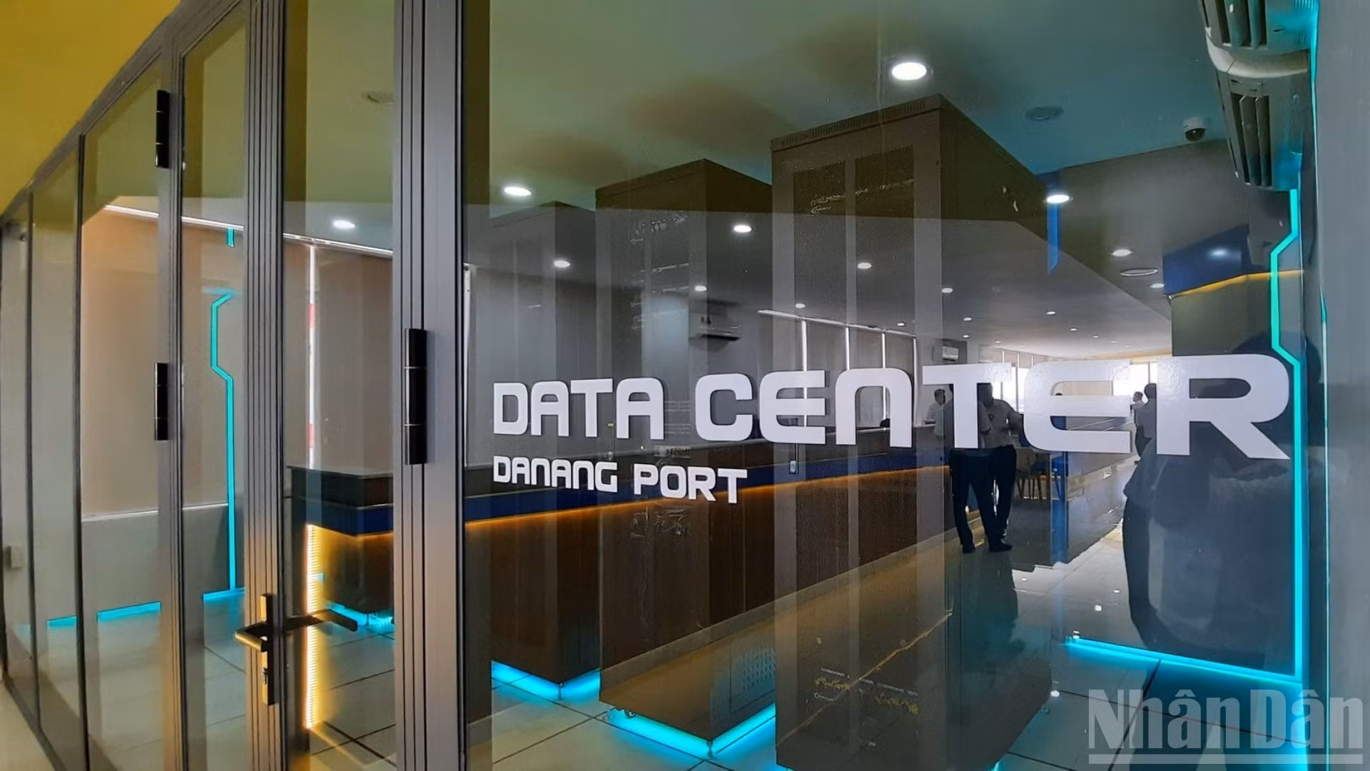 ndo_br_data-center-4714.jpg