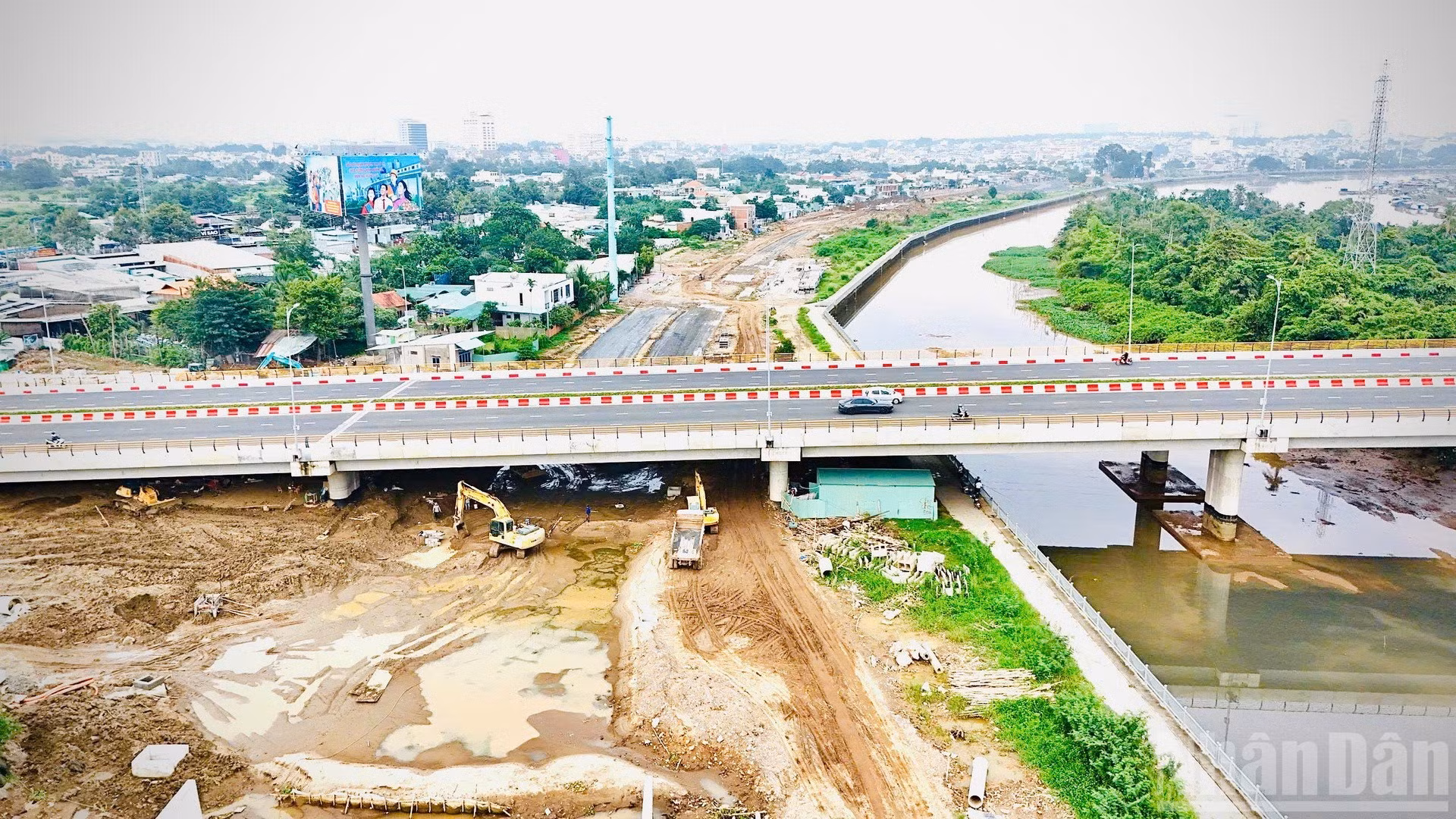 Để tái thiết hành lang sông Đồng Nai, thành phố Đồng Nai đang đẩy nhanh tiến độ các dự án đường ven sông.