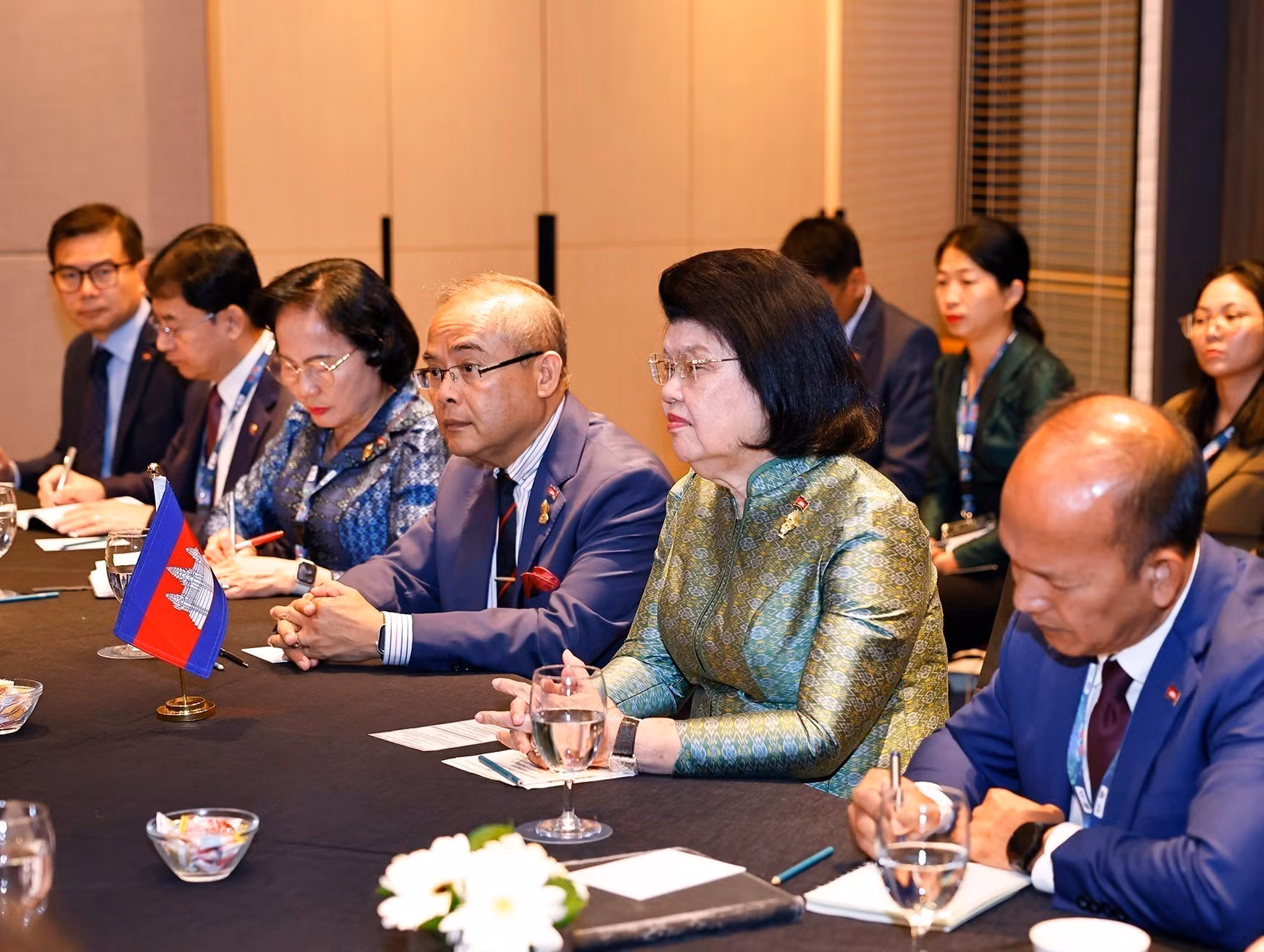 vna-potal-chu-tich-quoc-hoi-tran-thanh-man-gap-chu-tich-quoc-hoi-campuchia-8279322.jpg