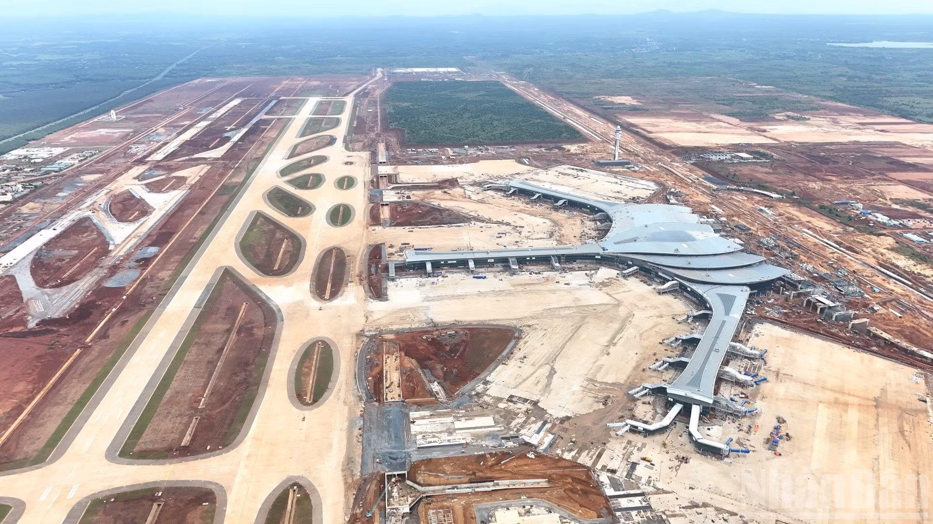 ndo_br_dji-20251211123310-0731-d-resize-2515-7140.jpg