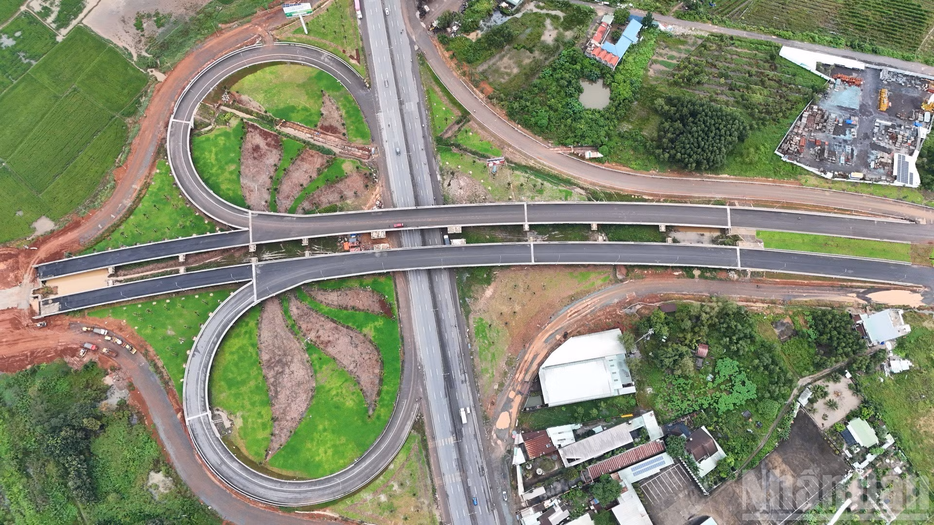 ndo_br_dji-20251110063345-0257-d-resize-4703.jpg