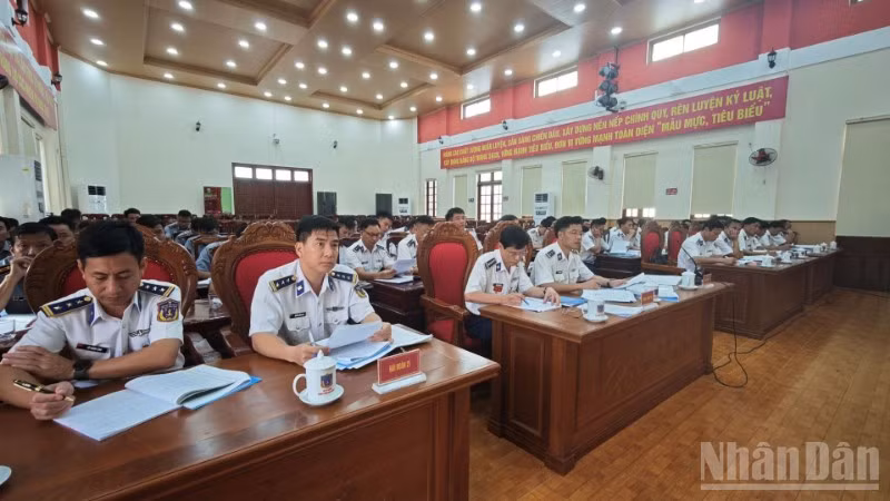 Quang cảnh hội nghị sơ kết hoạt động công tác Đảng, công tác chính trị 6 tháng đầu năm 2026.