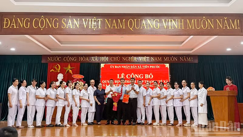 Xã Tiên Phước, thành phố Đà Nẵng công bố quyết định thành lập trạm y tế.