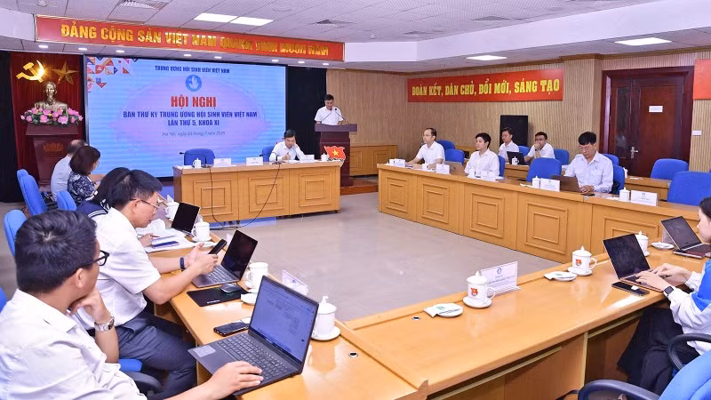 Toàn cảnh hội nghị tại đầu cầu Hà Nội.