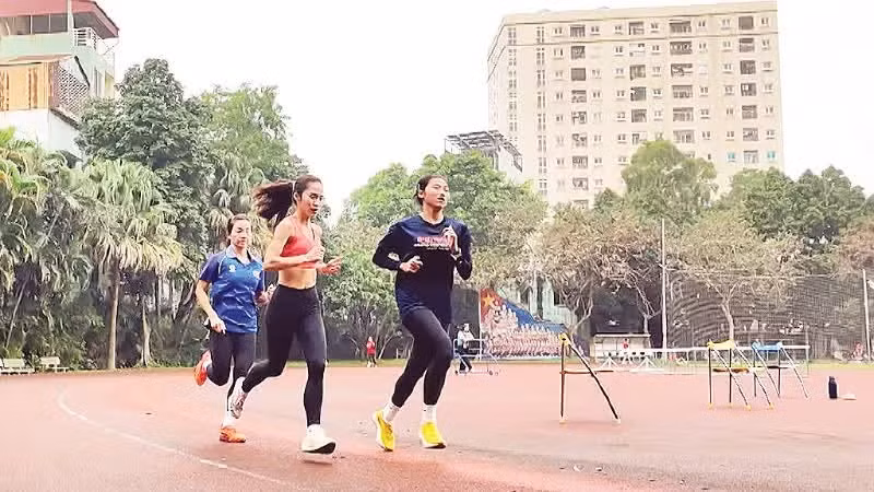 Đội tuyển điền kinh Việt Nam tập luyện cho các giải đấu quốc tế, hướng tới ASIAD 20.