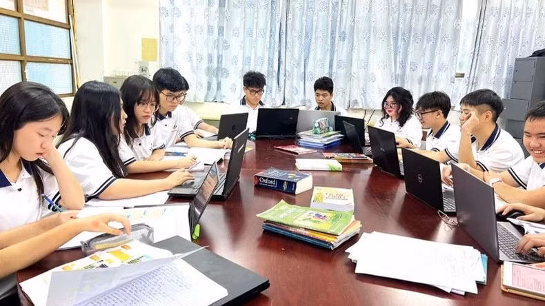 Lớp học thảo luận tại Trường trung học phổ thông Trí Đức. (Ảnh: THU TRANG)