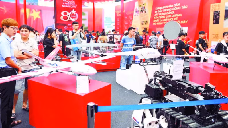 Các sản phẩm công nghệ được trưng bày tại Triển lãm thành tựu đất nước “80 năm hành trình Độc lập-Tự do-Hạnh phúc”. (Ảnh: THẾ ĐẠI)