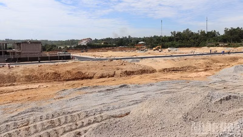Theo tính toán, thời gian tới nhu cầu tái định cư Khu kinh tế Dung Quất rất lớn, khoảng 439ha, với 11.510 lô tổng kinh phí đầu tư hơn 5.685 tỷ đồng. 