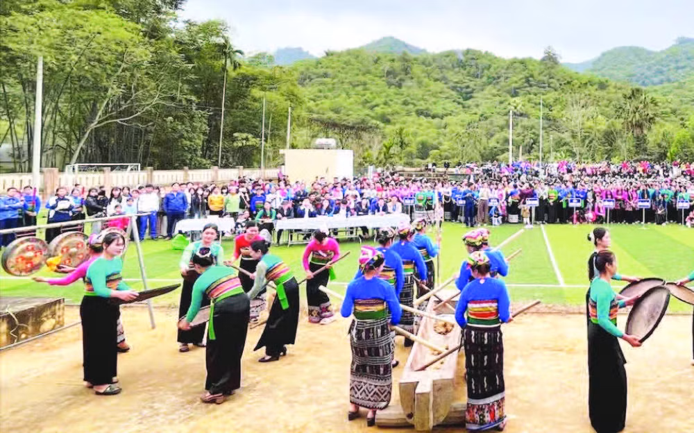Các hoạt động văn hóa, văn nghệ mang đậm bản sắc truyền thống được quan tâm gìn giữ, phát huy tại Thiên Phủ.