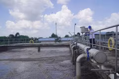 Hệ thống xử lý nước thải tập trung tại Khu công nghiệp Hiệp Phước. (Ảnh: THẾ ANH)