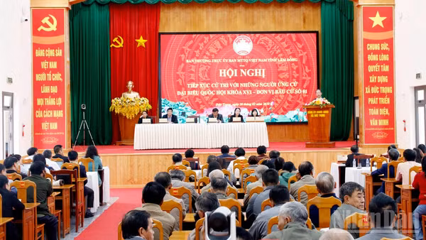 Quang cảnh hội nghị.