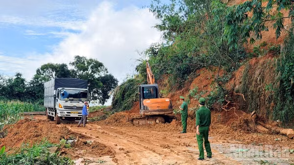 Các điểm sạt lở trên đèo Gia Bắc cơ bản được xử lý, Quốc lộ 28 giao thông trở lại bình thường.