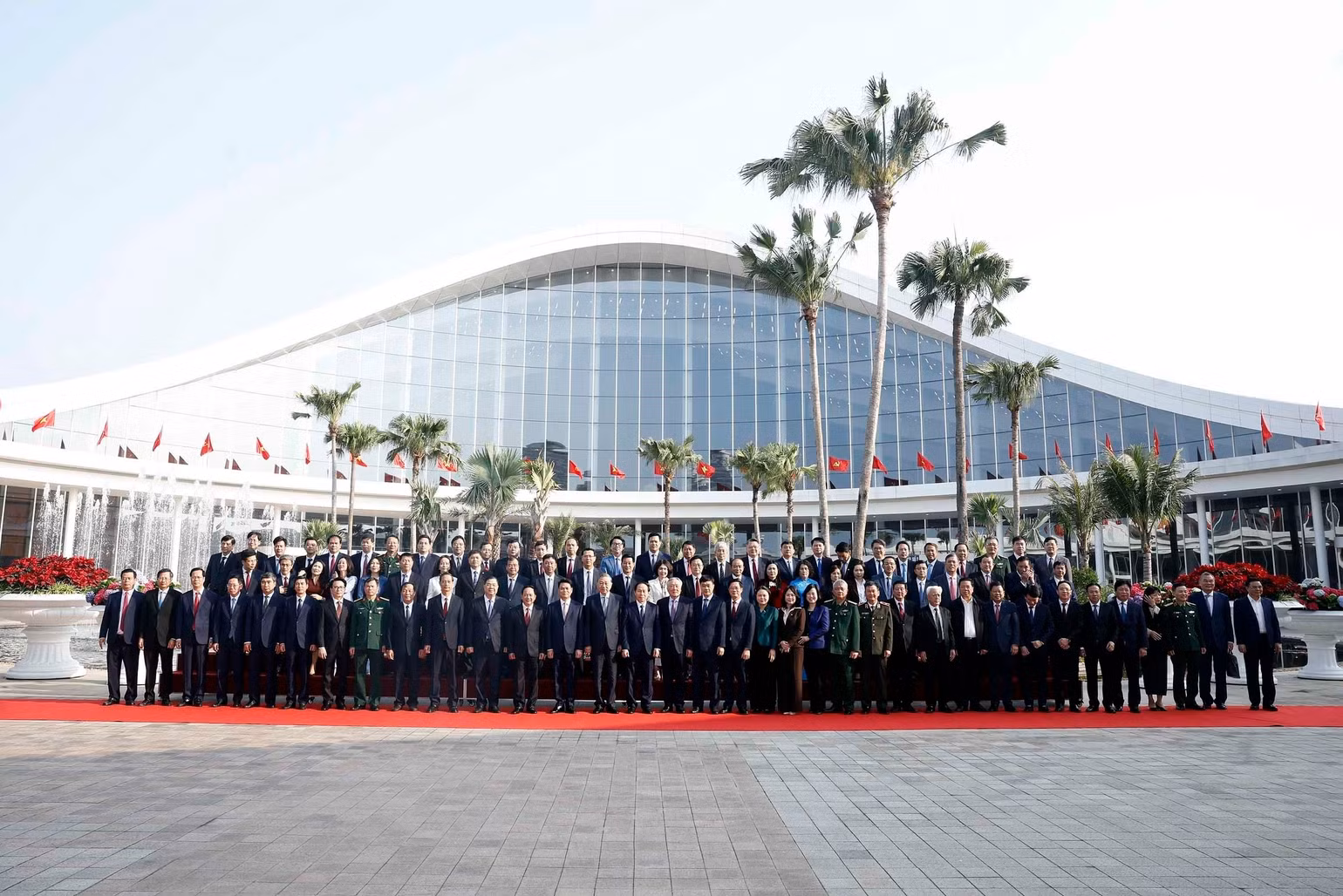 vna-potal-tong-bi-thu-lam-viec-voi-ban-chap-hanh-dang-bo-thanh-pho-hai-phong-8644448.jpg