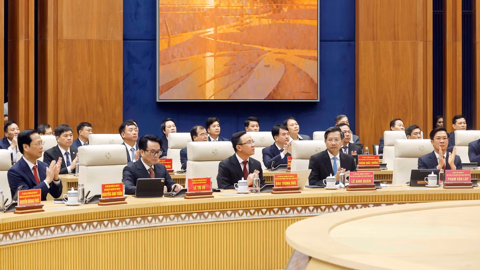 vna-potal-tong-bi-thu-lam-viec-voi-ban-chap-hanh-dang-bo-thanh-pho-hai-phong-8644440-7228.jpg