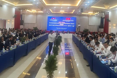 Quang cảnh hội nghị.