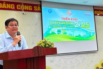 Ông Nguyễn Hồ Thiện Nhân, Phó Tổng Thư ký HUBA giới thiệu cuộc bình chọn “Doanh nghiệp Xanh Thành phố Hồ Chí Minh” năm 2025.