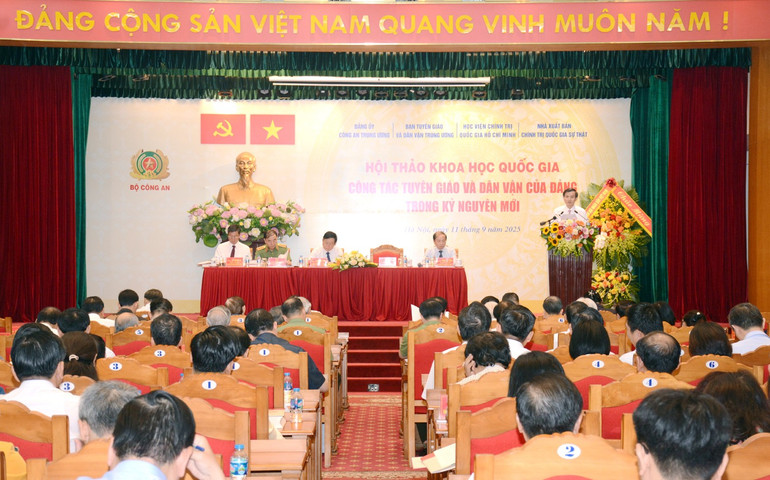 Quang cảnh hội thảo. nvc-7124.jpg