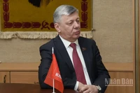 Đồng chí Dmitry Novikov, Phó Chủ tịch Đảng Cộng sản Liên bang Nga, Phó Chủ tịch thứ nhất Ủy ban Đối ngoại Duma Quốc gia (Hạ viện) Nga. 