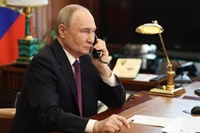 Tổng thống Nga Vladimir Putin điện đàm. (Ảnh: TASS)