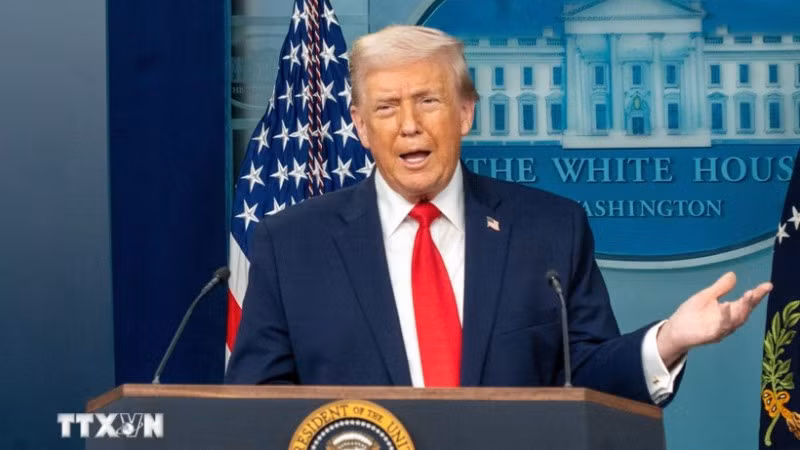 Tổng thống Mỹ Donald Trump phát biểu tại Nhà Trắng. (Ảnh: THX/TTXVN)