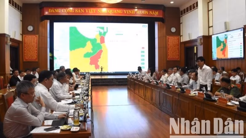 Hội nghị tại điểm cầu Thành ủy Đà Nẵng. (Ảnh: ANH ĐÀO)