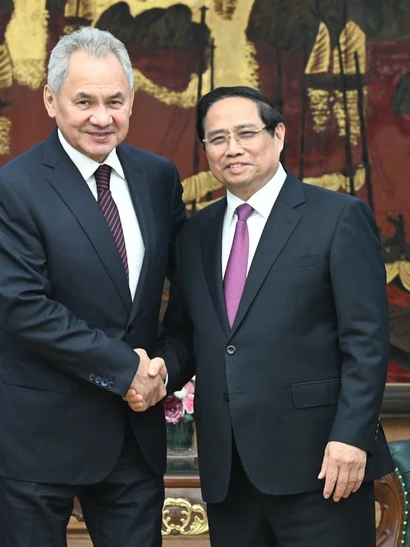 Thủ tướng Phạm Minh Chính đón Đại tướng Sergei Shoigu, Thư ký Hội đồng An ninh Liên bang Nga.