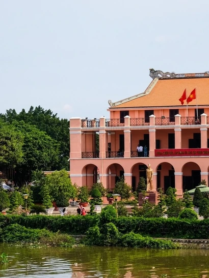 Khu vực Bến Nhà Rồng, Thành phố Hồ Chí Minh sẽ được xây dựng lại, to đẹp hơn. 